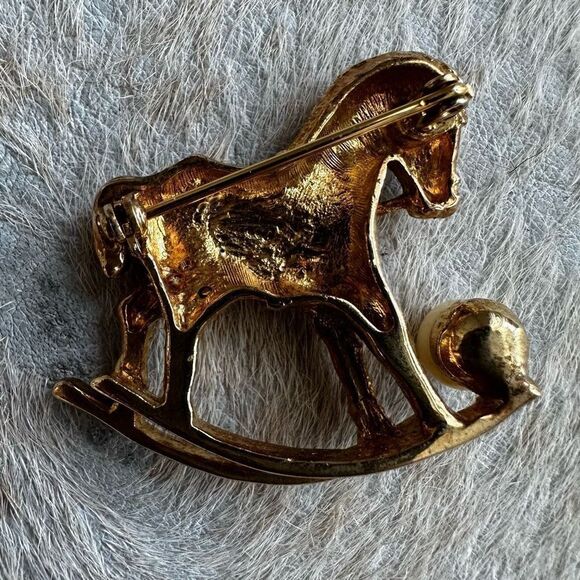 Vintage Rocking Horse Brooch With Diamonds And Pearls - Picture 4 of 4